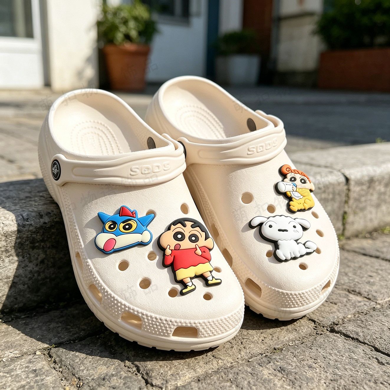 Crayon Shin-chan shoe flower a - Cosplay Prop Diy 评论和价格